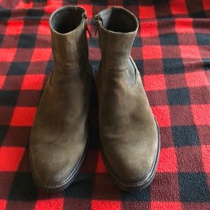 To Boot Hawthorne brown sued boot